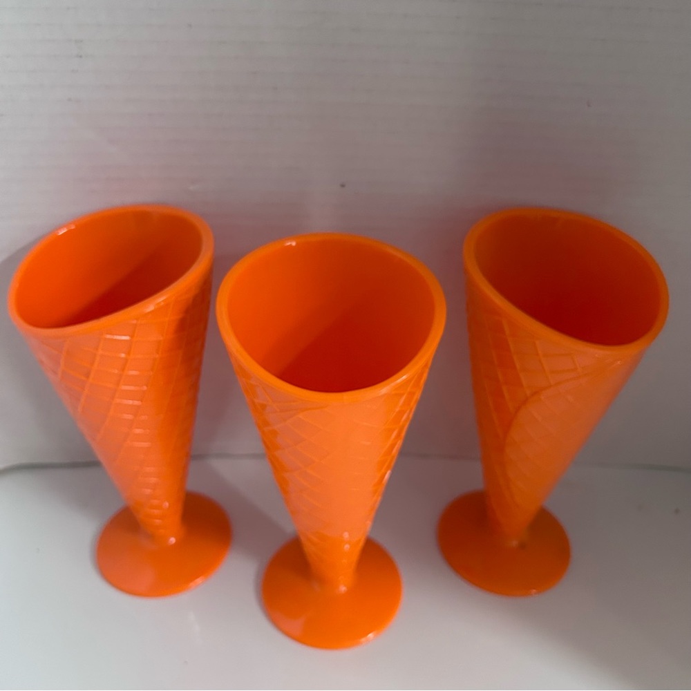 8” waffle cone ice cream cup 3 pcs - ORANGE